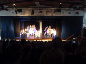 the performers take a bow